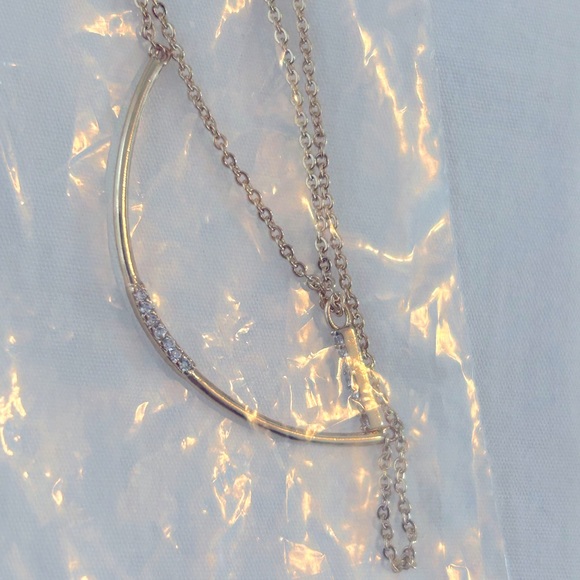 NWT Francesca’s Collection Natasha Layered Pave Crystal Necklace - Picture 5 of 9